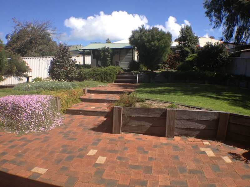 14 Mitchell Crescent, Carey Park WA 6230