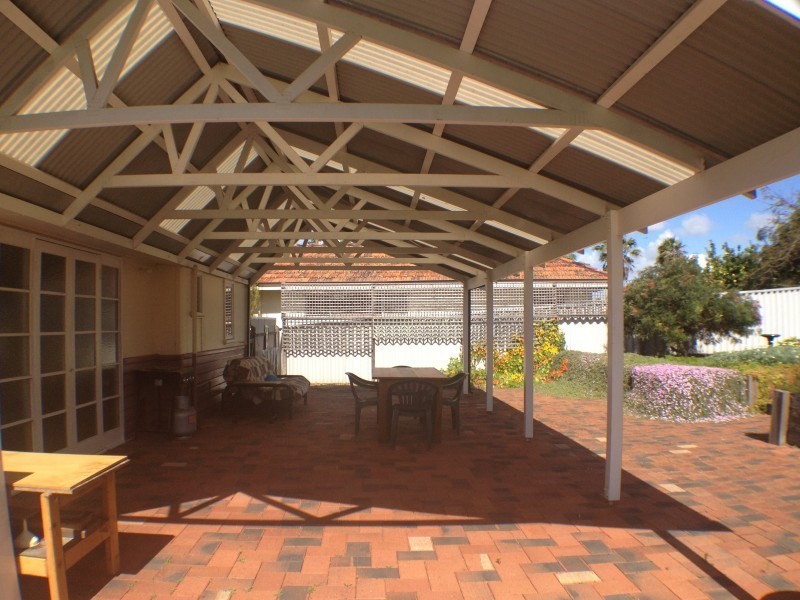 14 Mitchell Crescent, Carey Park WA 6230