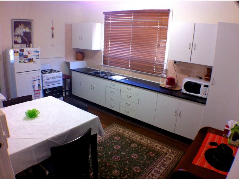 28 Nuytsia Avenue, Carey Park WA 6230