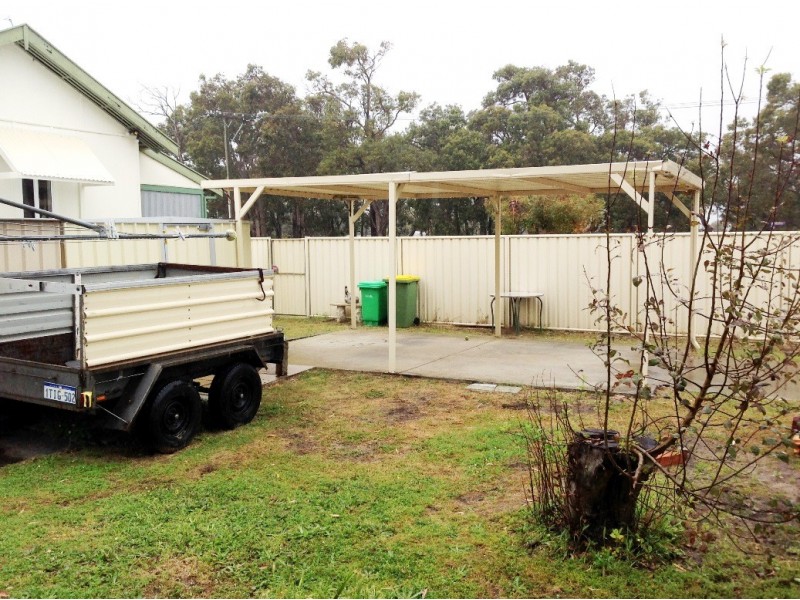 28 Nuytsia Avenue, Carey Park WA 6230