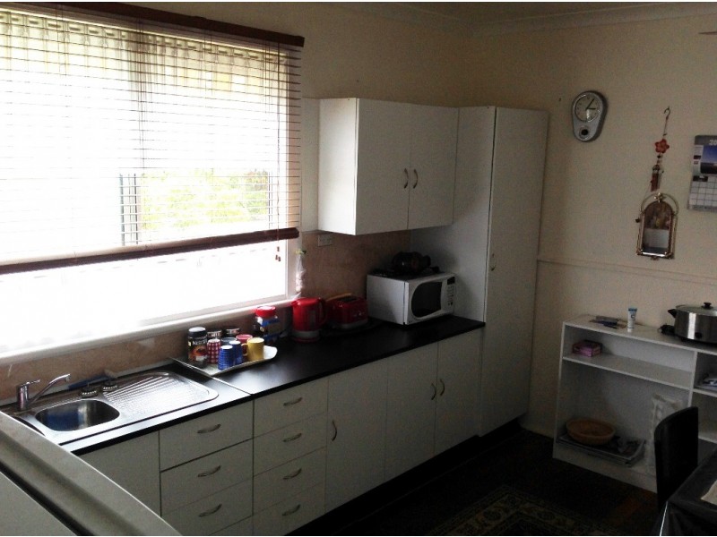 28 Nuytsia Avenue, Carey Park WA 6230