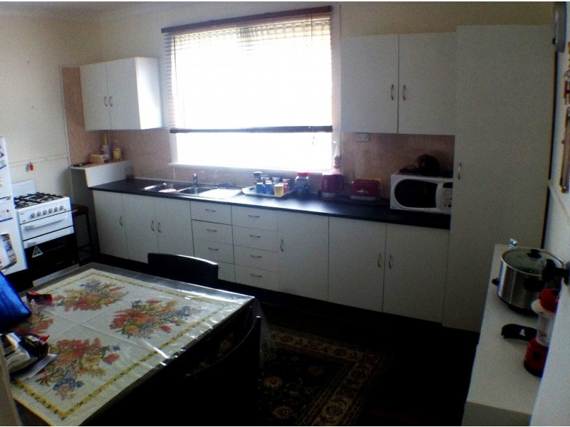 28 Nuytsia Avenue, Carey Park WA 6230