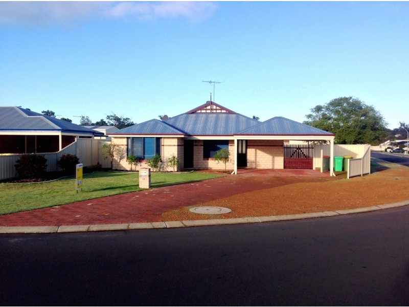 14 Pembroke Street, College Grove WA 6230