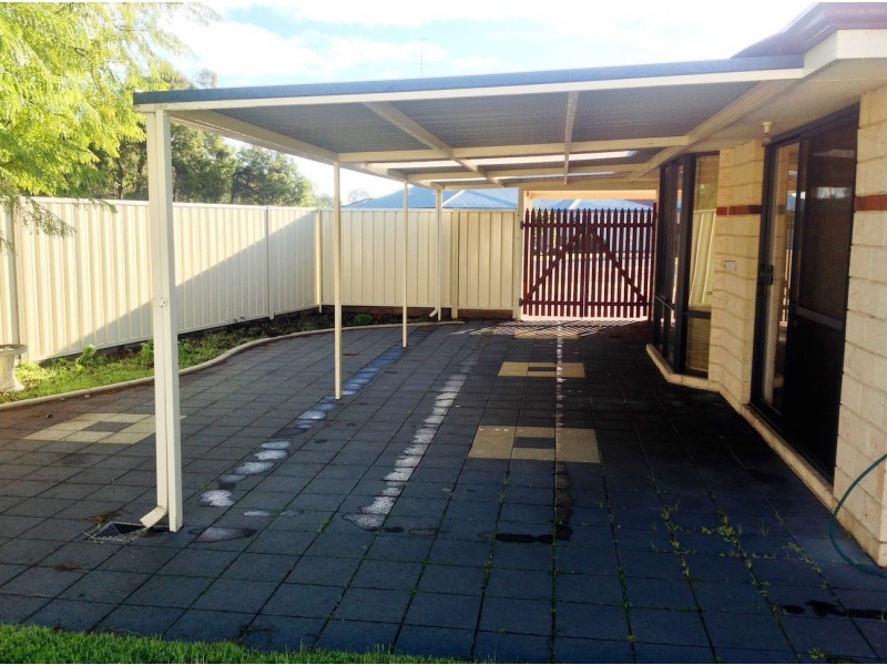 14 Pembroke Street, College Grove WA 6230