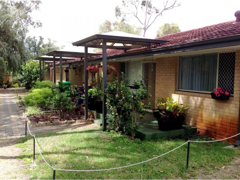 16D Stallard Place, Withers WA 6230