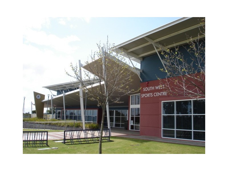 16D Stallard Place, Withers WA 6230