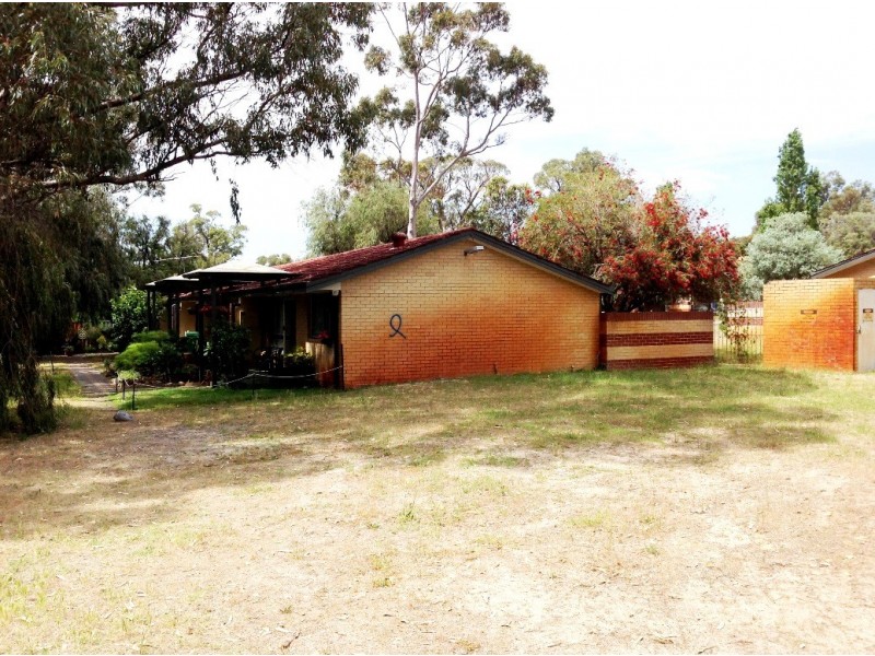 16D Stallard Place, Withers WA 6230