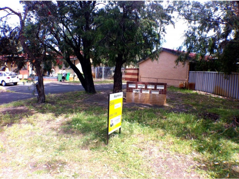 16D Stallard Place, Withers WA 6230