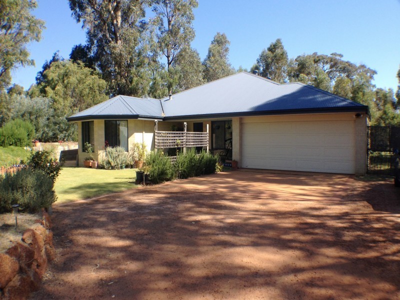 16 Kardan Way, Dalyellup WA 6230