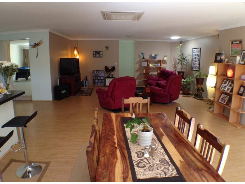 16 Kardan Way, Dalyellup WA 6230