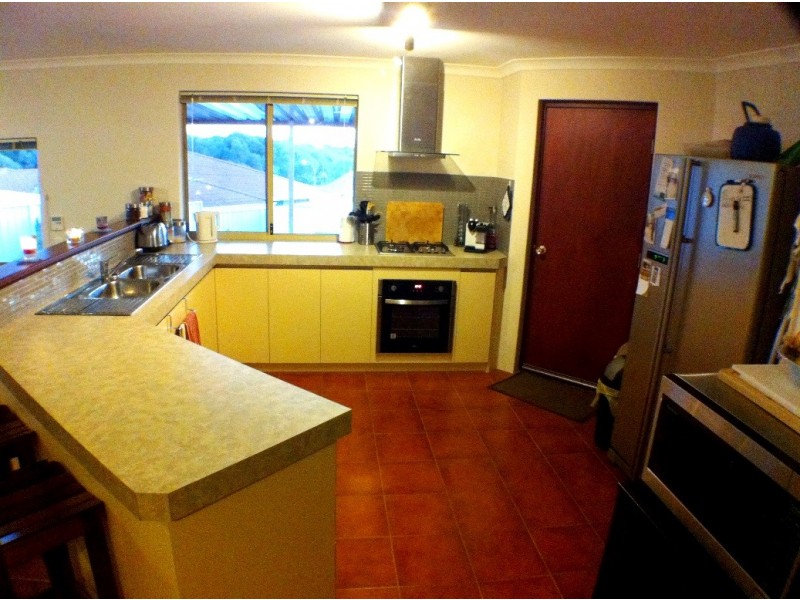 11 Salers Close, Eaton WA 6232