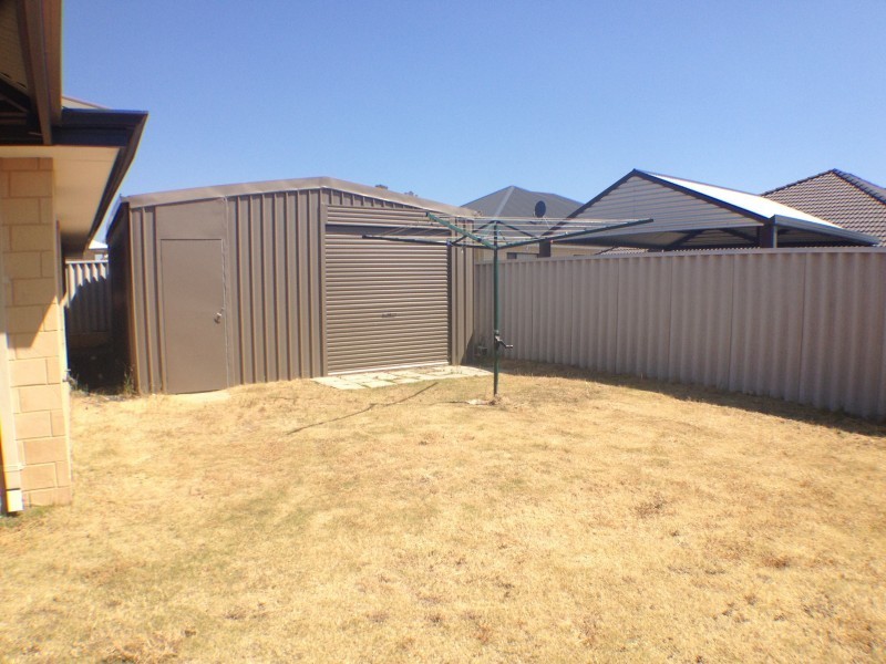 6 Garnet Way, Dalyellup WA 6230