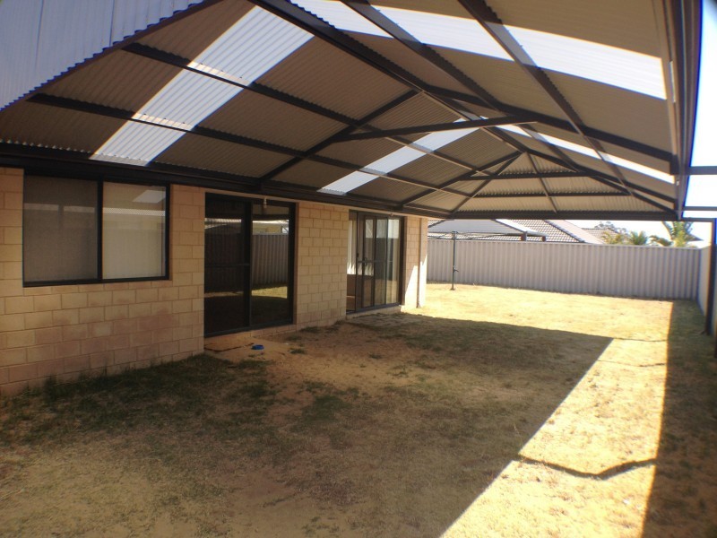 6 Garnet Way, Dalyellup WA 6230