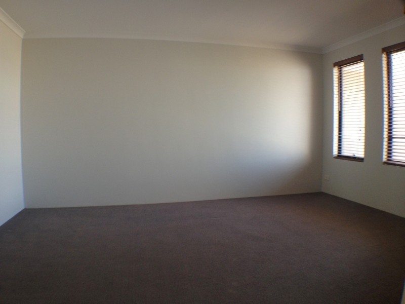 6 Garnet Way, Dalyellup WA 6230