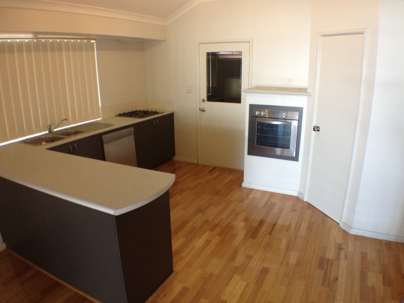 6 Garnet Way, Dalyellup WA 6230