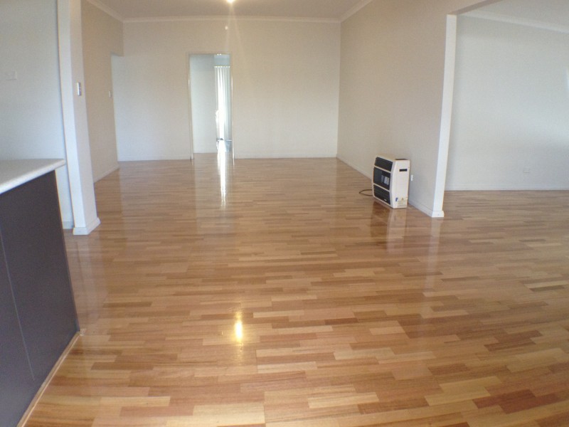 6 Garnet Way, Dalyellup WA 6230