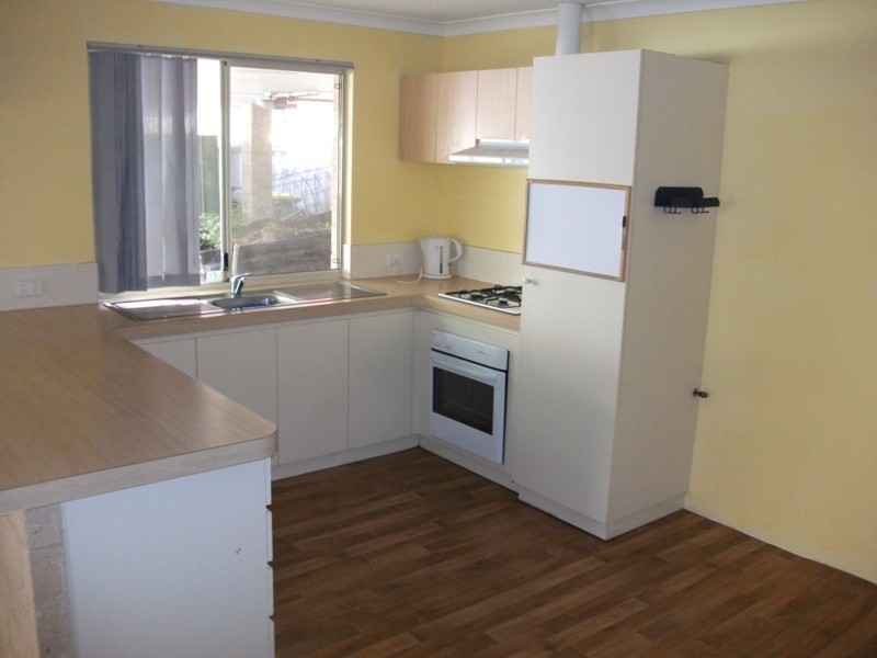 4 Sloan Court, Withers WA 6230