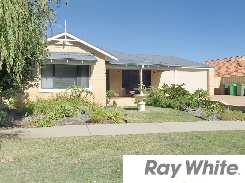 3 Madigan Road, Dalyellup WA 6230