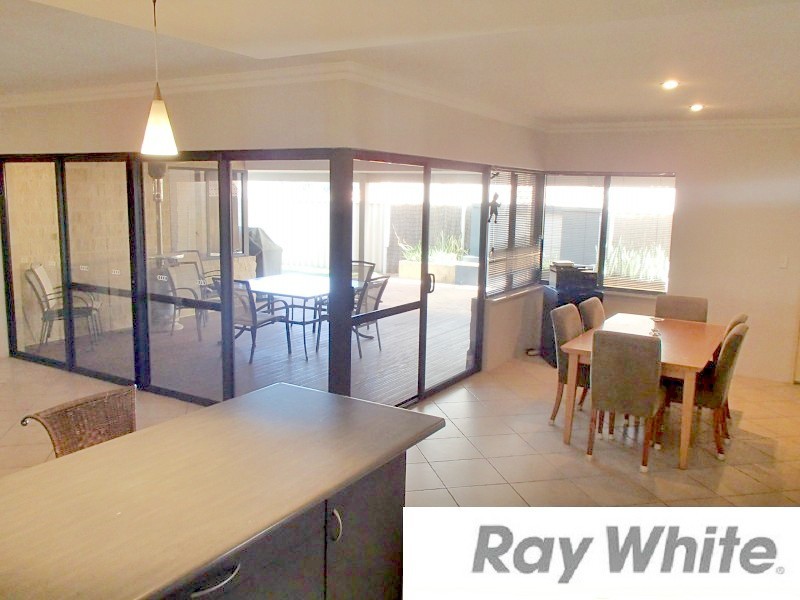 3 Madigan Road, Dalyellup WA 6230