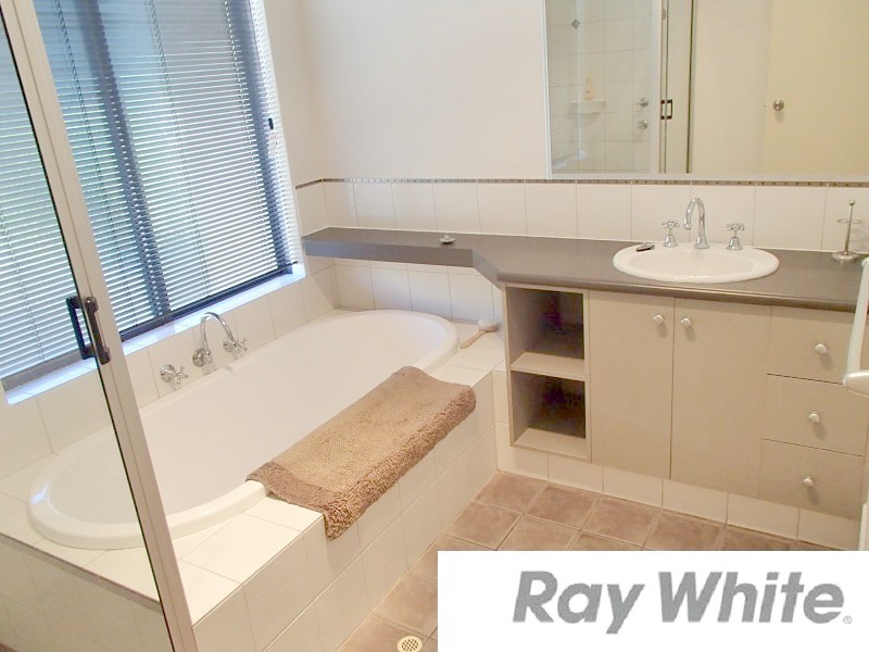 3 Madigan Road, Dalyellup WA 6230