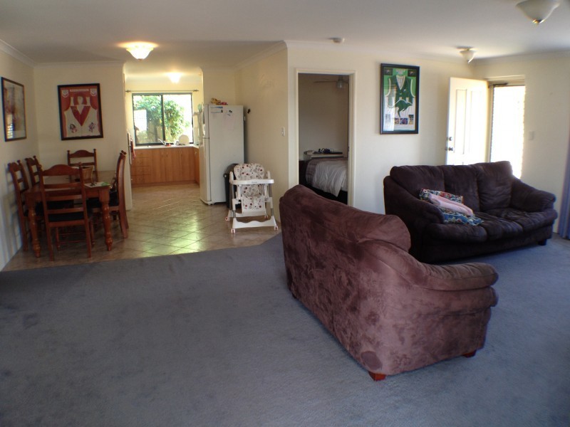 4/13 Wakefield Crescent, Australind WA 6233