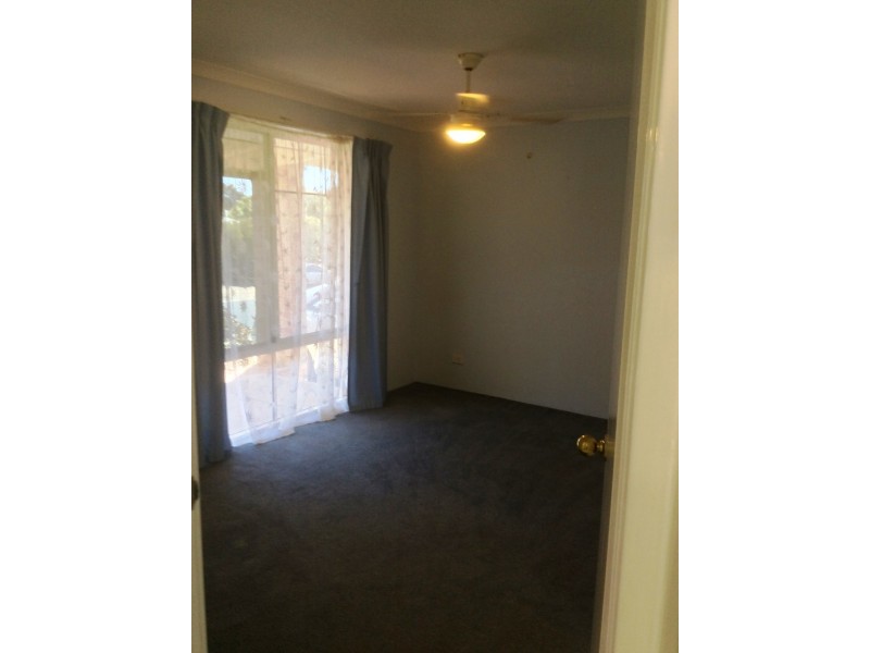 35 Nalbarra Drive, Usher WA 6230