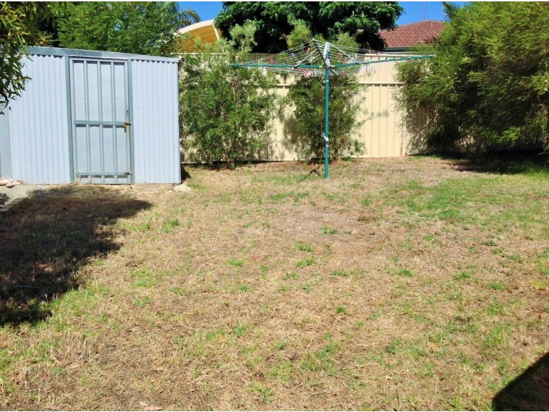 35 Nalbarra Drive, Usher WA 6230