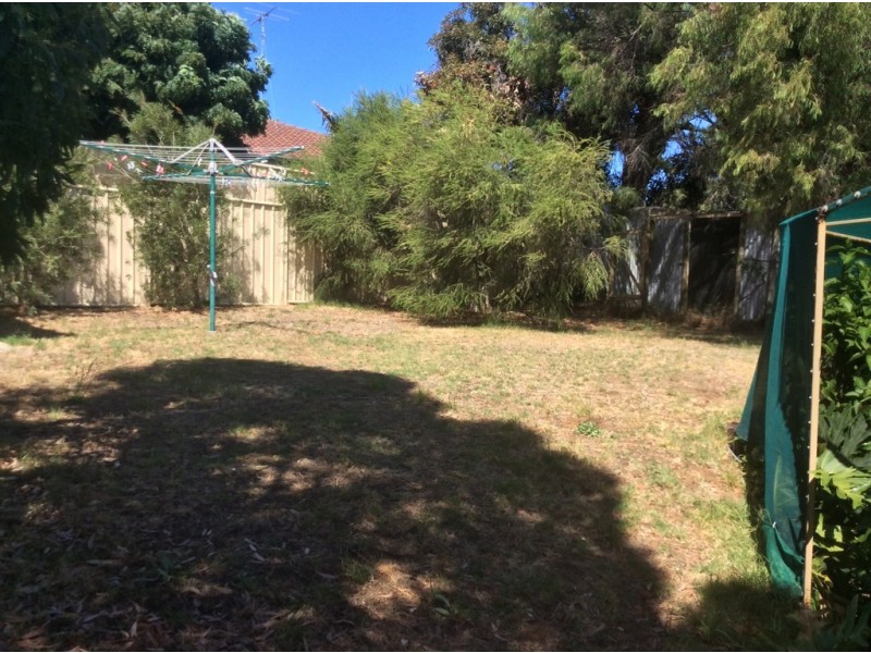 35 Nalbarra Drive, Usher WA 6230