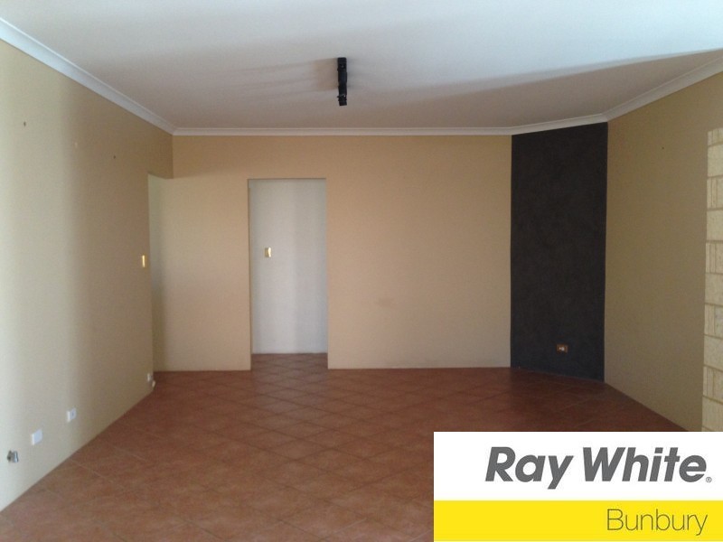 9 Simford Avenue, Eaton WA 6232