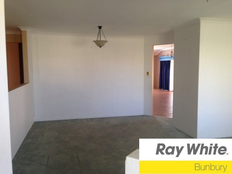 9 Simford Avenue, Eaton WA 6232