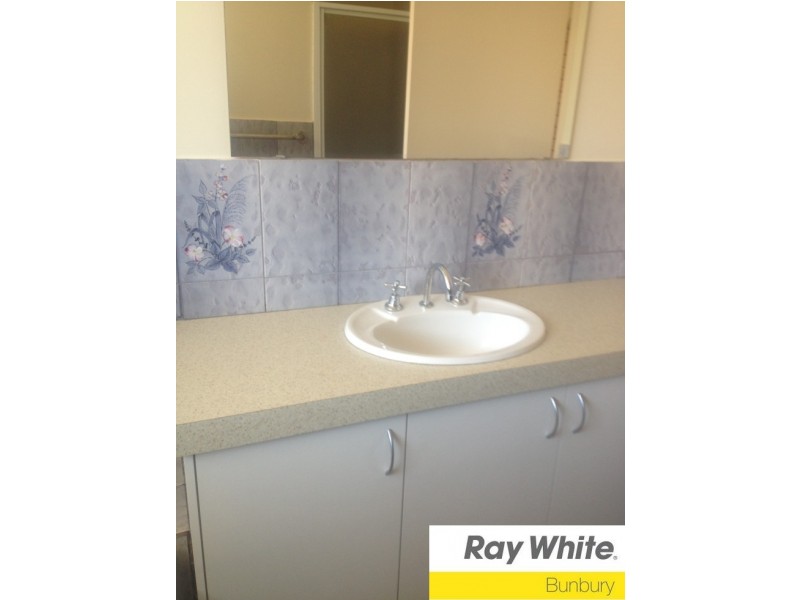 1/166 Clarke Street East, Bunbury WA 6230