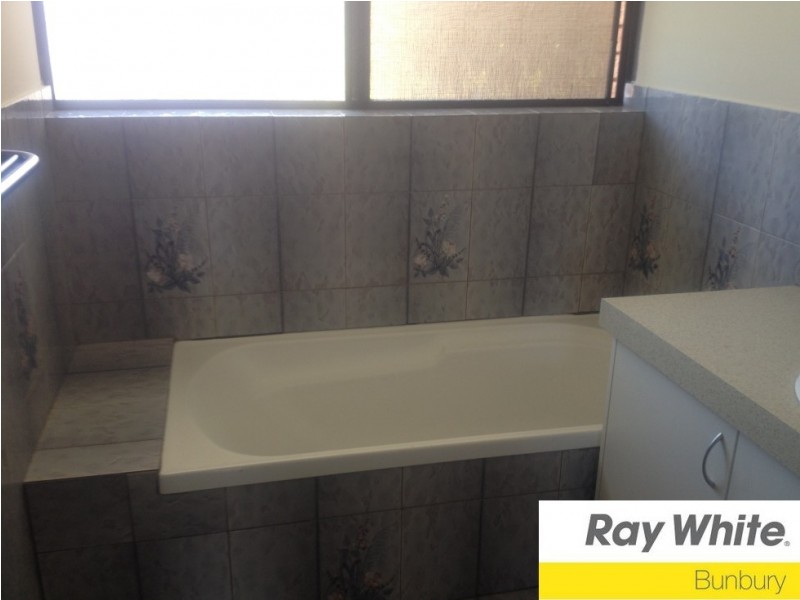 1/166 Clarke Street East, Bunbury WA 6230