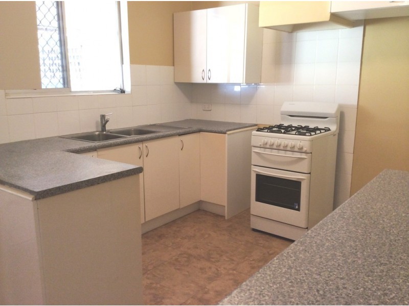 8a Davenport Way, Withers WA 6230