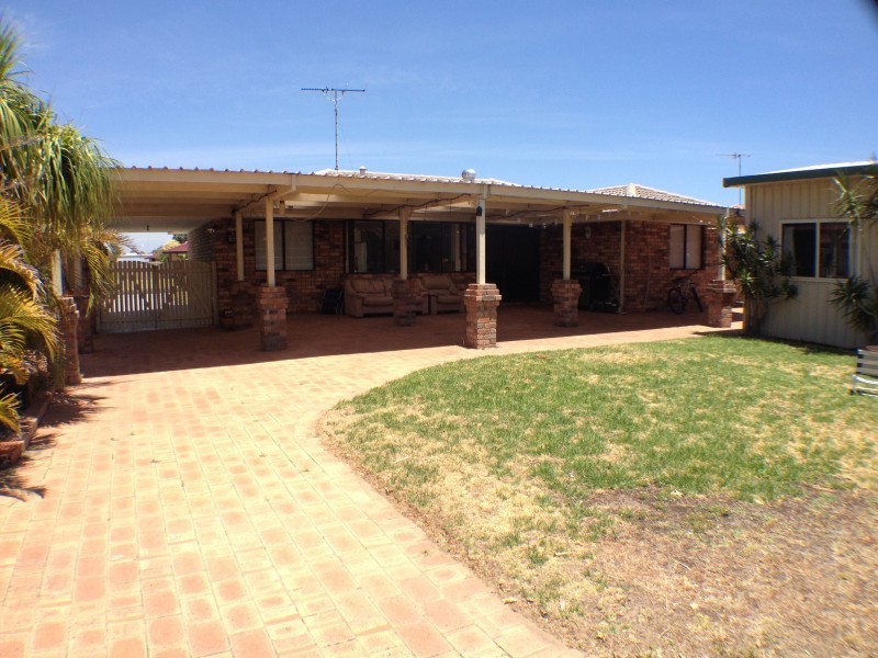 33 Perkins Avenue, East Bunbury WA 6230