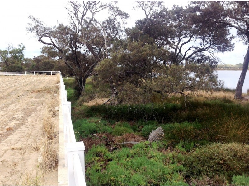 66 Estuary Drive, Pelican Point WA 6230