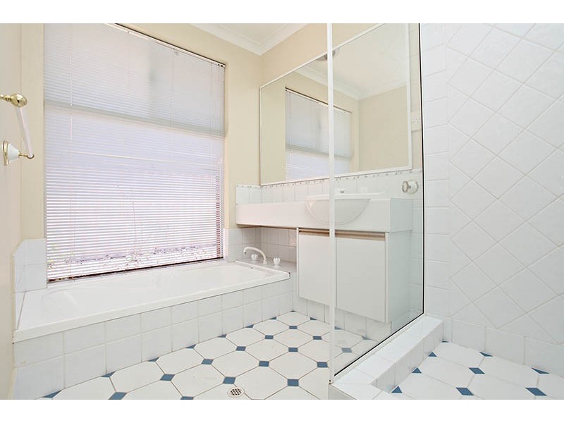 11 Ince Road, Glen Iris WA 6230