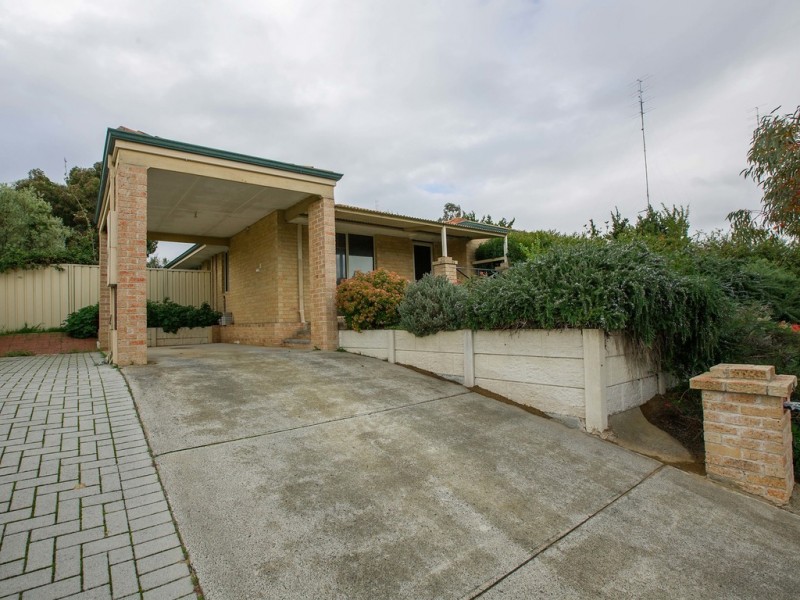 35 Nalbarra Drive, Usher WA 6230