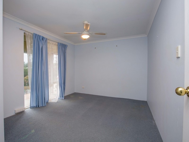 35 Nalbarra Drive, Usher WA 6230
