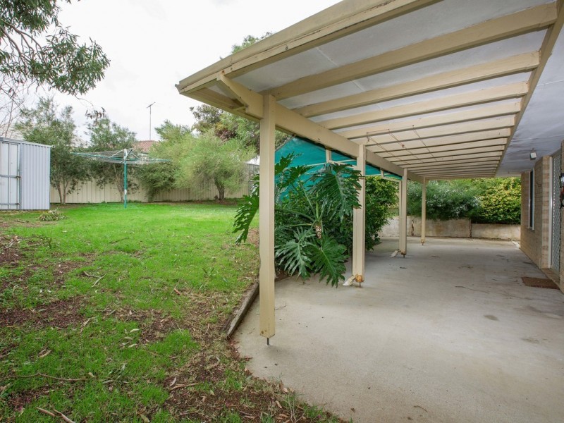 35 Nalbarra Drive, Usher WA 6230