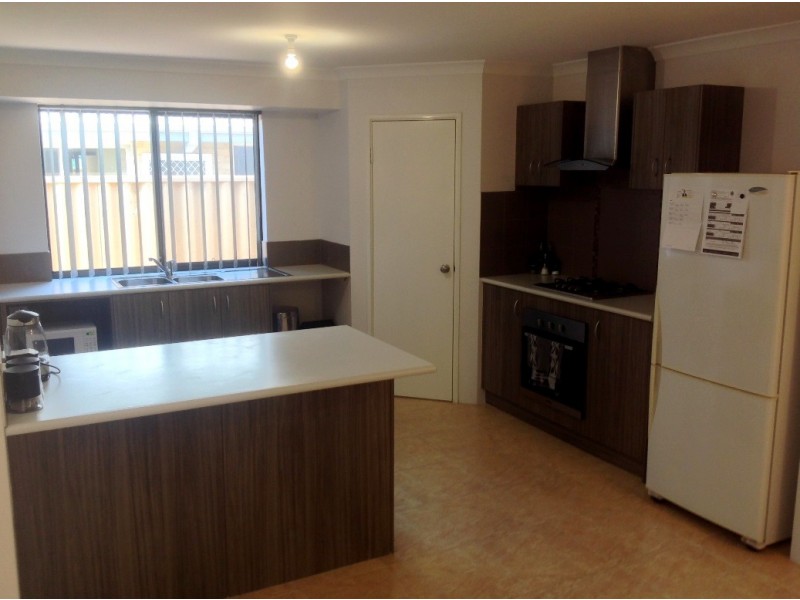 16 Yeid Street, Dalyellup WA 6230