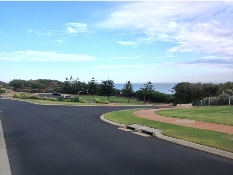 55 Daablone Vista, Dalyellup WA 6230