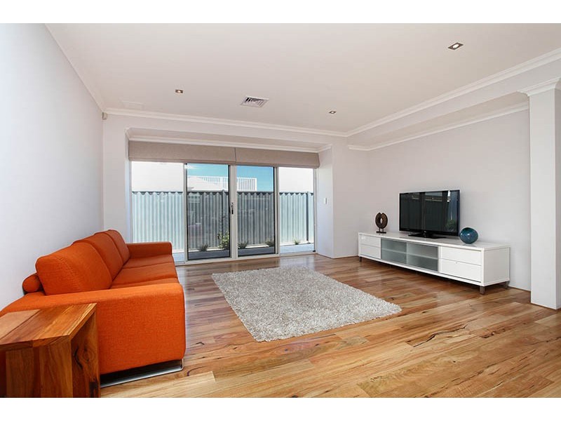 63 Daablone Vista, Dalyellup WA 6230