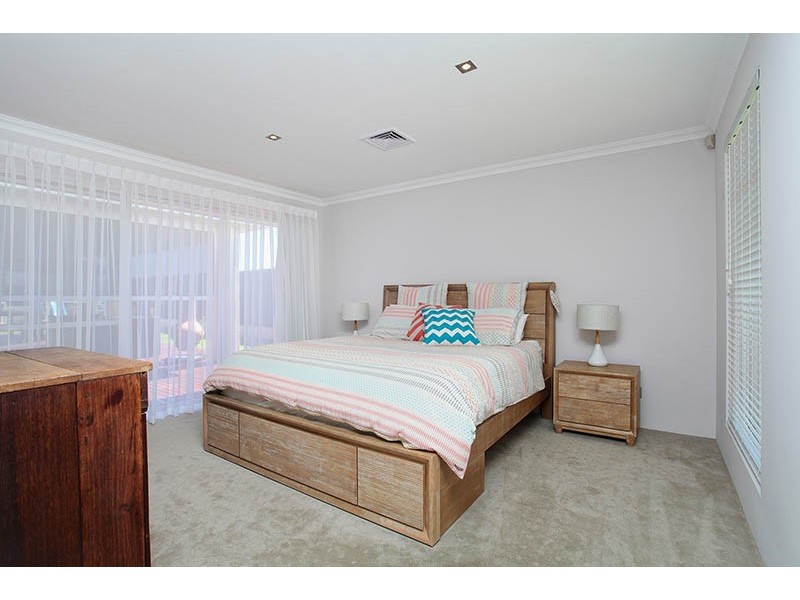 63 Daablone Vista, Dalyellup WA 6230