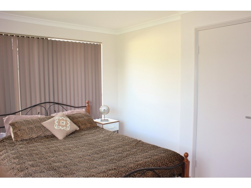 17 Florence Moore Way, Burekup WA 6227