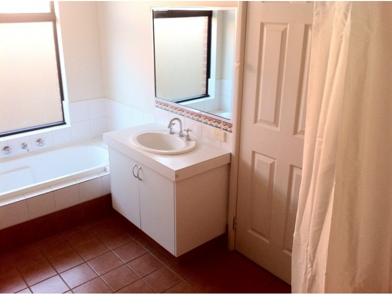 25 Macedon Road, Dalyellup WA 6230