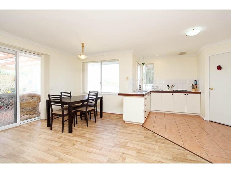 2/9 Usher Place, Australind WA 6233