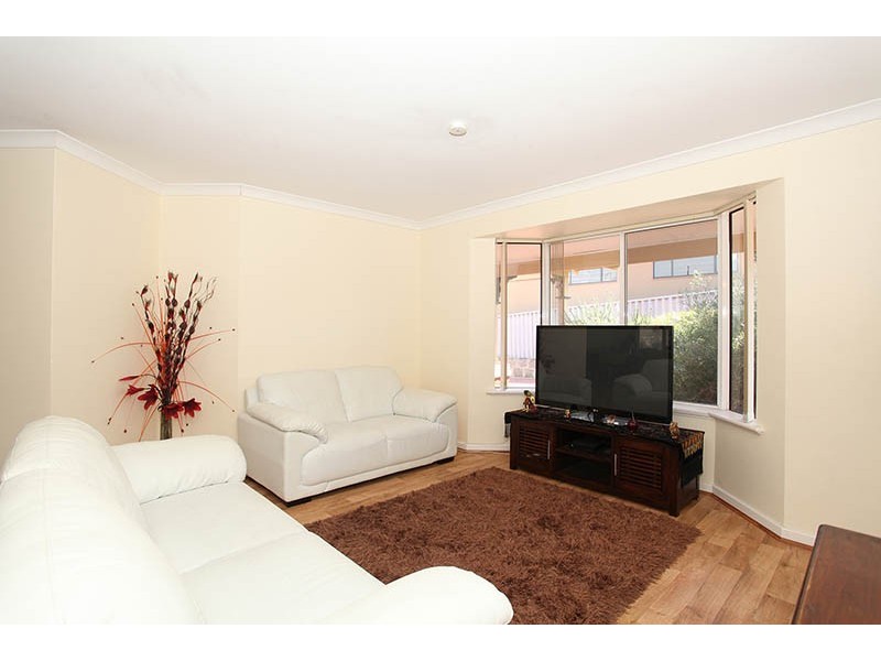 2/9 Usher Place, Australind WA 6233