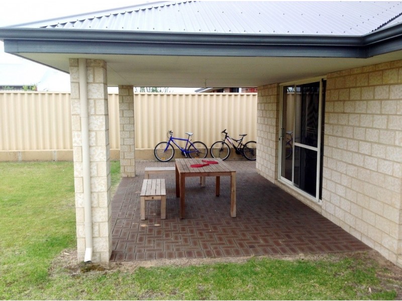33 Edwinstone Close, Dalyellup WA 6230