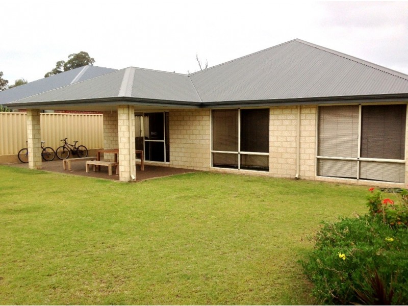 33 Edwinstone Close, Dalyellup WA 6230