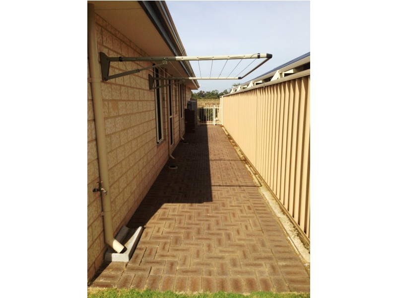 33 Edwinstone Close, Dalyellup WA 6230